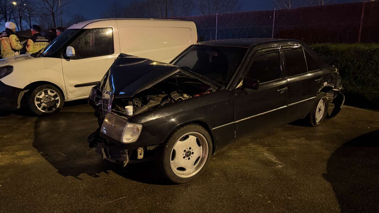 Konya plakalı TIR zincirleme kazaya karıştı! Çok sayıda yaralı var 11